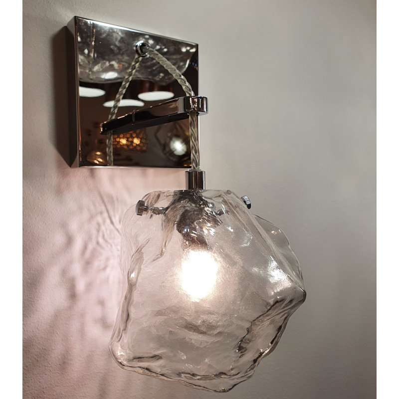 Richwood Armed Sconce