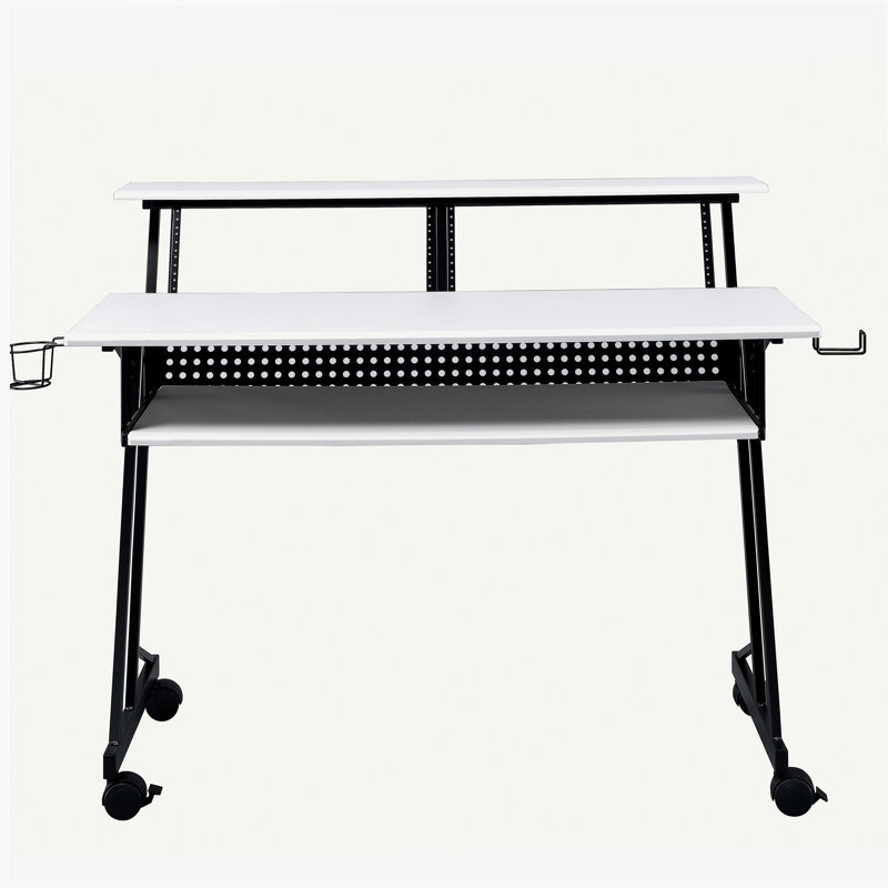 Bureau de studio d'enregistrement de musique en métal blanc et noir