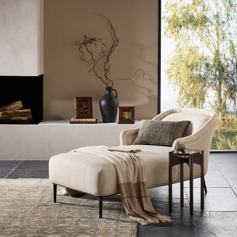 Noel Chaise Lounge