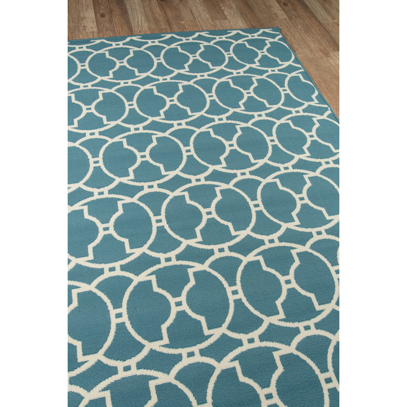 Tapis intérieur / extérieur bleu Yepez, Rectangle 2 pi 3 po x 4 pi 6 po