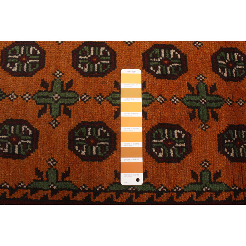 Tapis orange brûlé Dev 2 pi 8 po x 9 pi 8 po