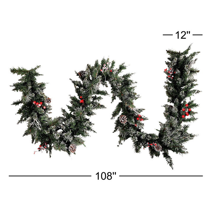 Guirlande de Noël de pin recouvert de neige avec baies de 9 po