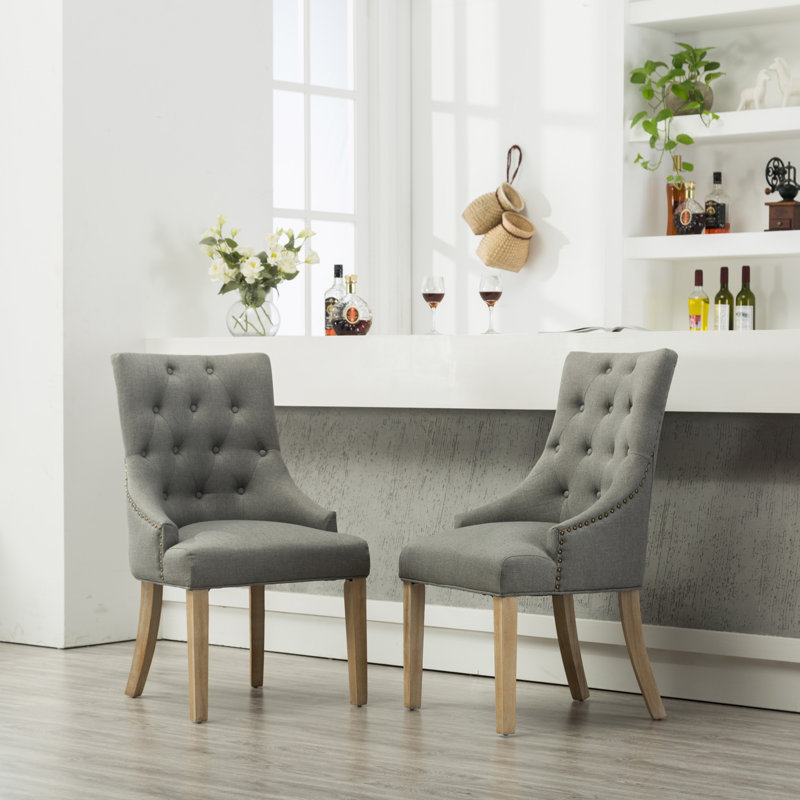 Fauteuils à oreilles capitonnés en bois massif capitonnés, Gris