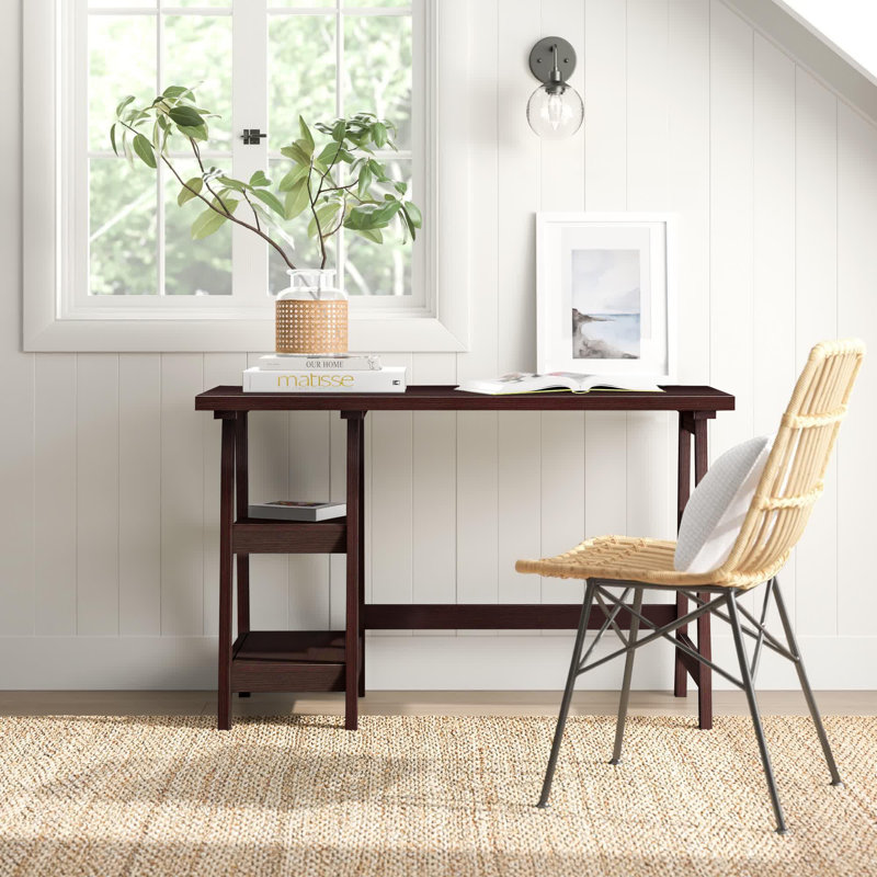Bureau d'ordinateur avec prises intégrées Saribek, Espresso