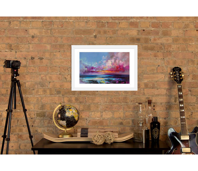 Arran Glow par Scott Naismith, H 16 po x l 24 po, Cadre blanc, Impression encadrée