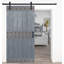 Porte de grange à panneaux et en bois avec quincaillerie d'installation-69966385-69966381