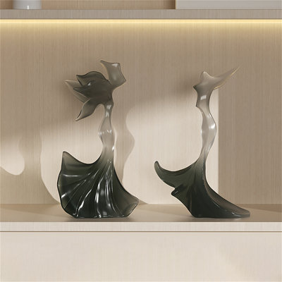 Darzell Figurines & Sculptures