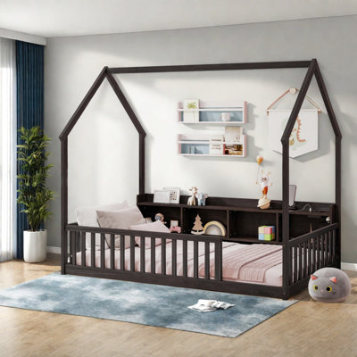 Lits avec rangement, structure de maison en bois de pin simple, chambre d'enfant campagnarde