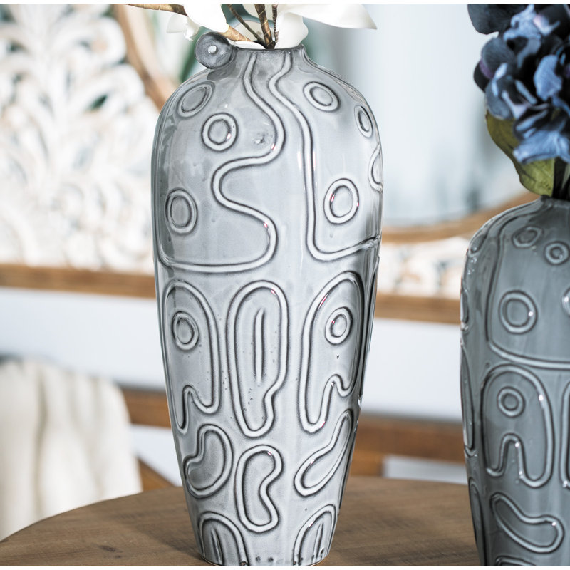 Vase de table en céramique modern Hellman, H 16 po x l 7 po x P 7 po