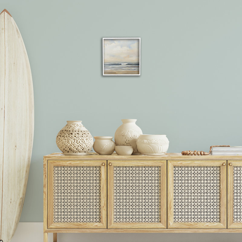 «Misty Haze Shoreline», art de la giclée encadrée par Silvia Vassileva, Estampe numérique encadrée blanc bord de mer