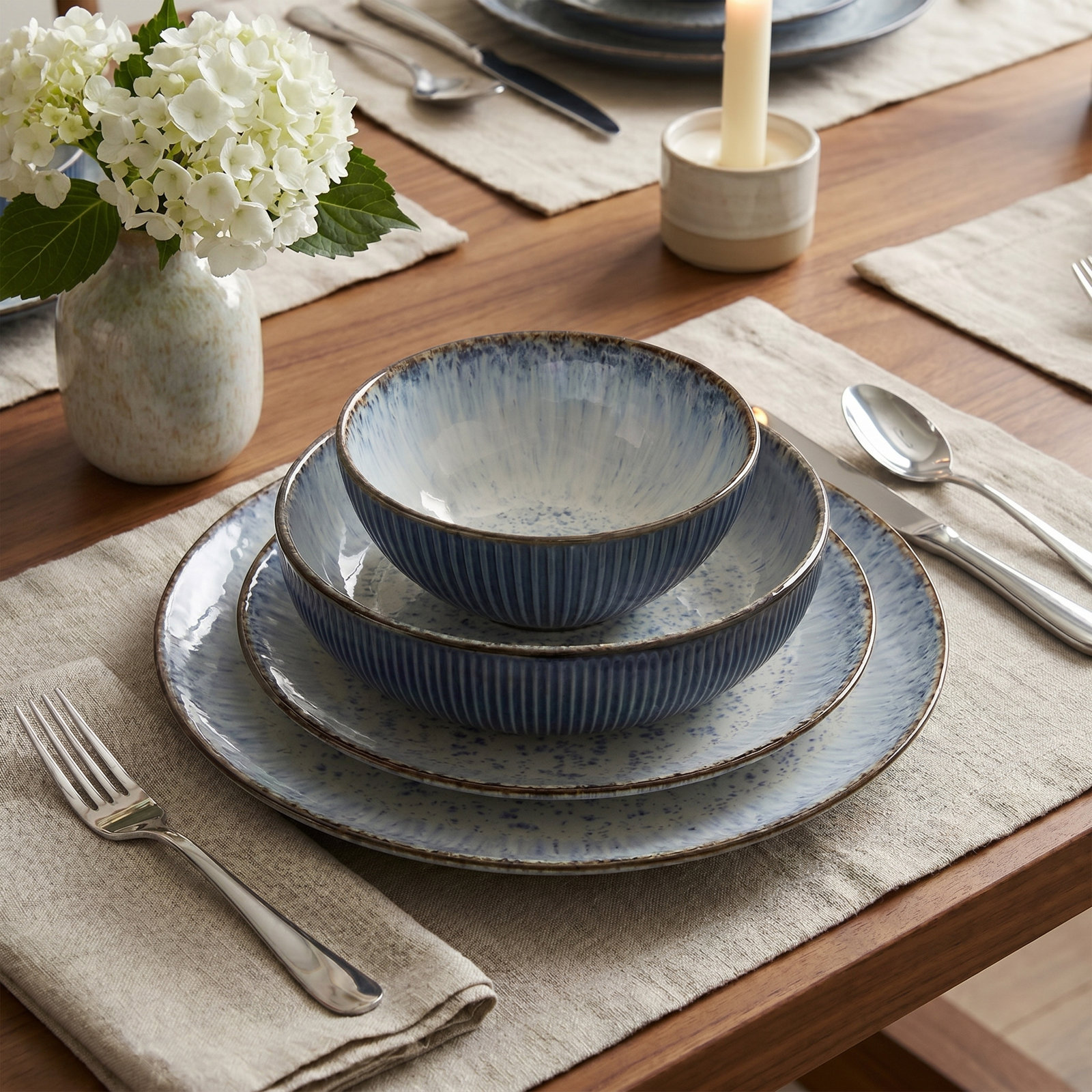 Jura Stoneware Dinnerware Set, Blue