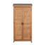 Abri de jardin en bois de sapin, armoire à outils verticale haute avec toit métallique incliné, étagères réglables et double porte, idéale pour jardin, terrasse ou pelouse.