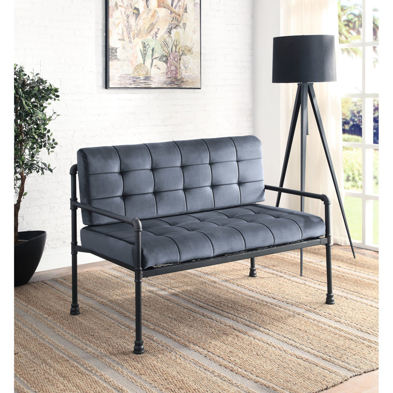 Velours de 20 po de profondeur avec assise en métal gris et dossier