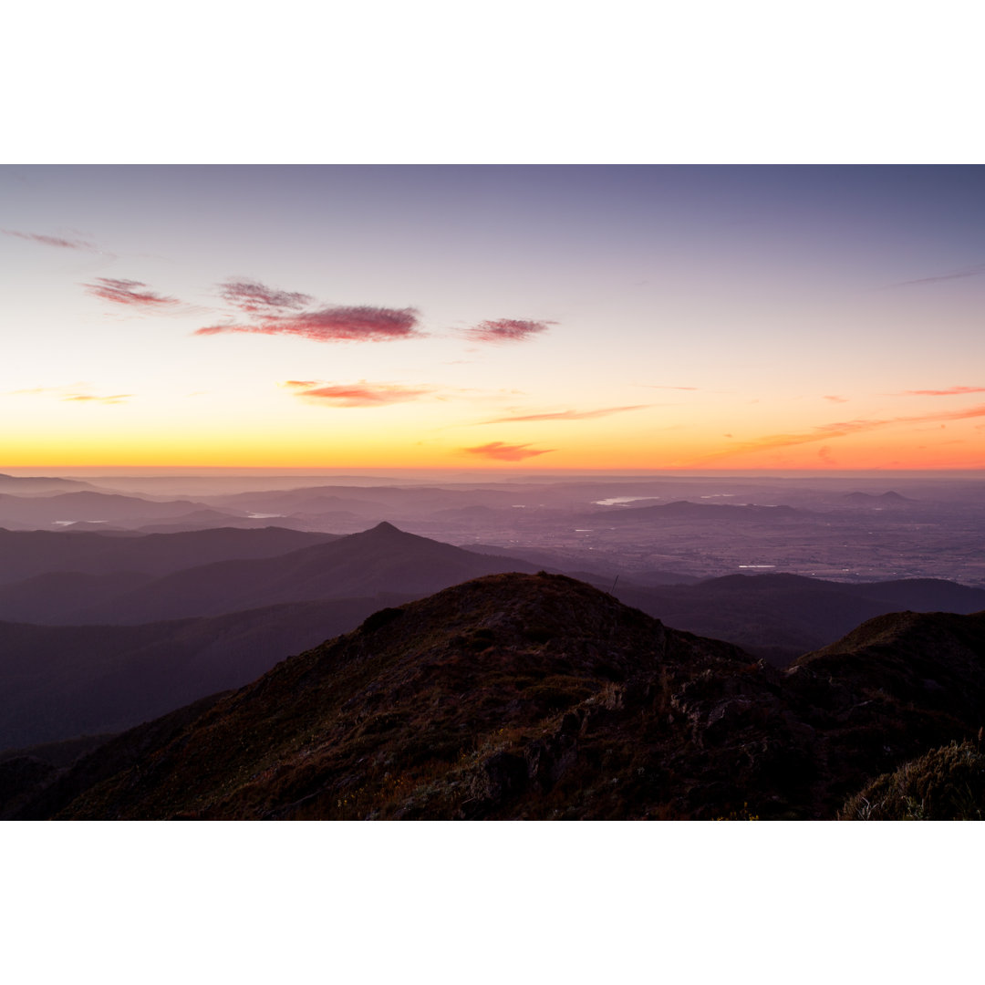 Mount Buller Sunset View von FiledIMAGE - Leinwand Kunstdrucke