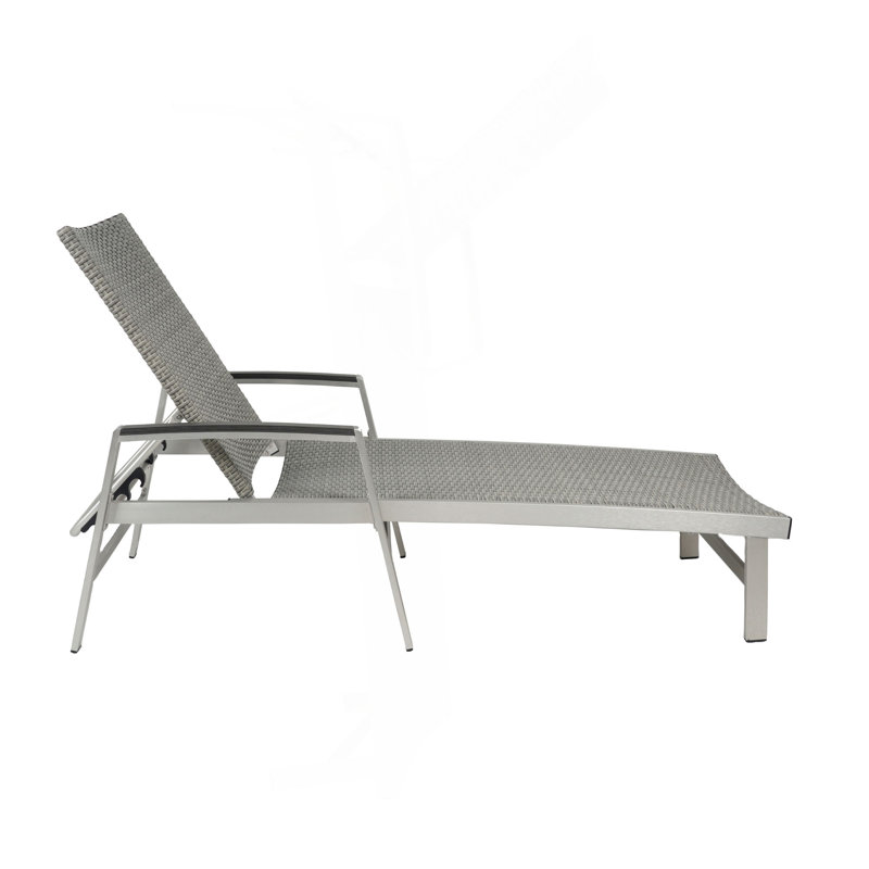 CHAISE LUNGE, 1