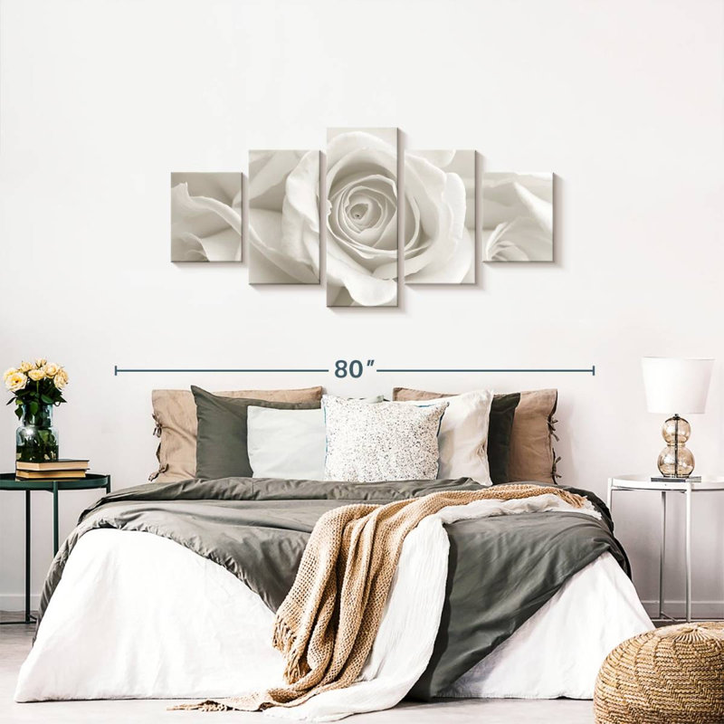 Roses blanches pures 5 pièces, H 30 po x l 68 po x P 1,25 po