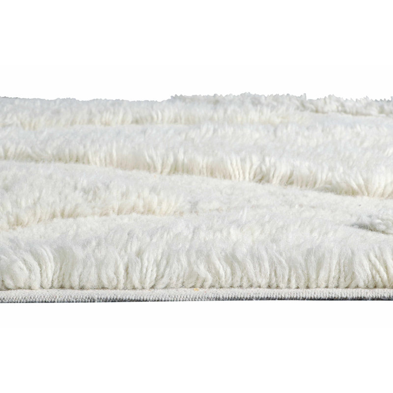 Scandinavian Ivory Wool Handmade Accent Rug with Tassels