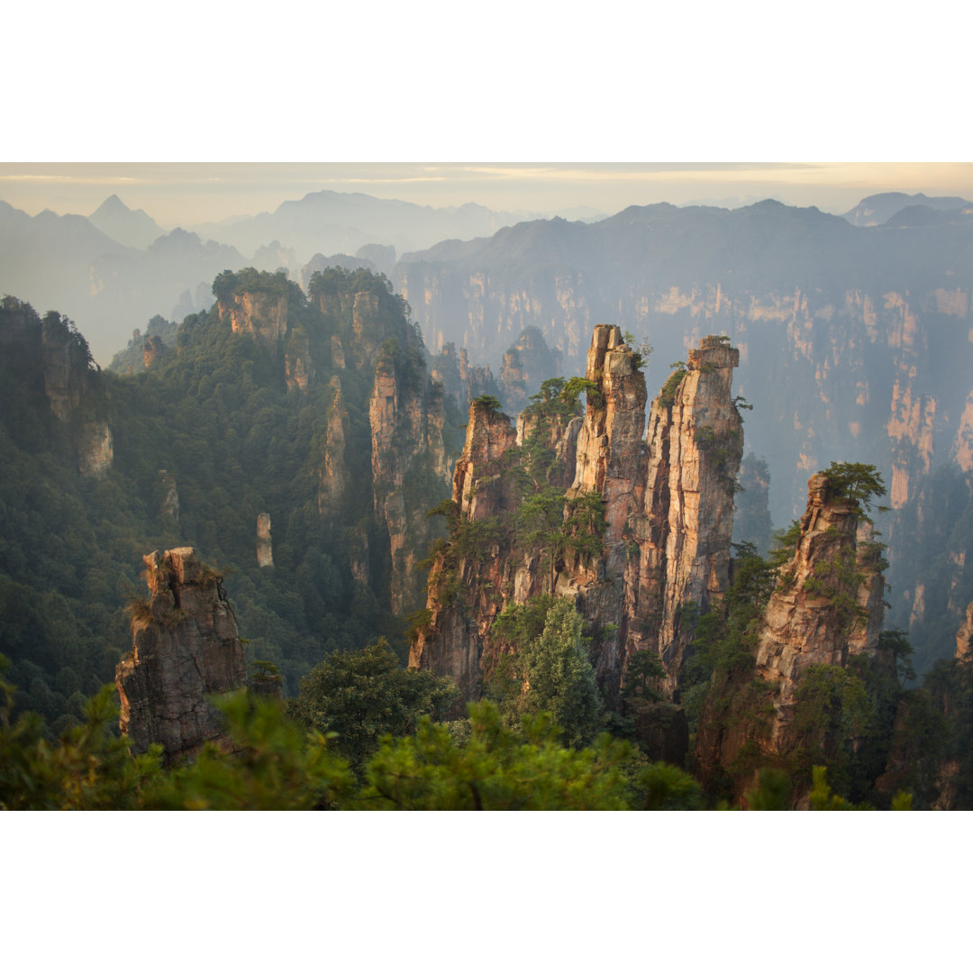 Zhangjiajie Landscapes von Piskunov - Kunstdrucke auf Leinwand ohne Rahmen