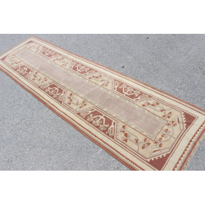 Tapis turc antique beige pour couloir et escalier en matériaux biologiques