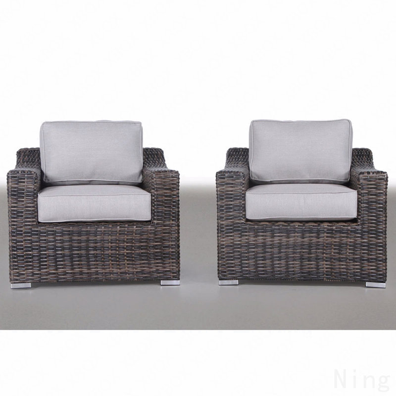 Chaise de patio avec coussins 2