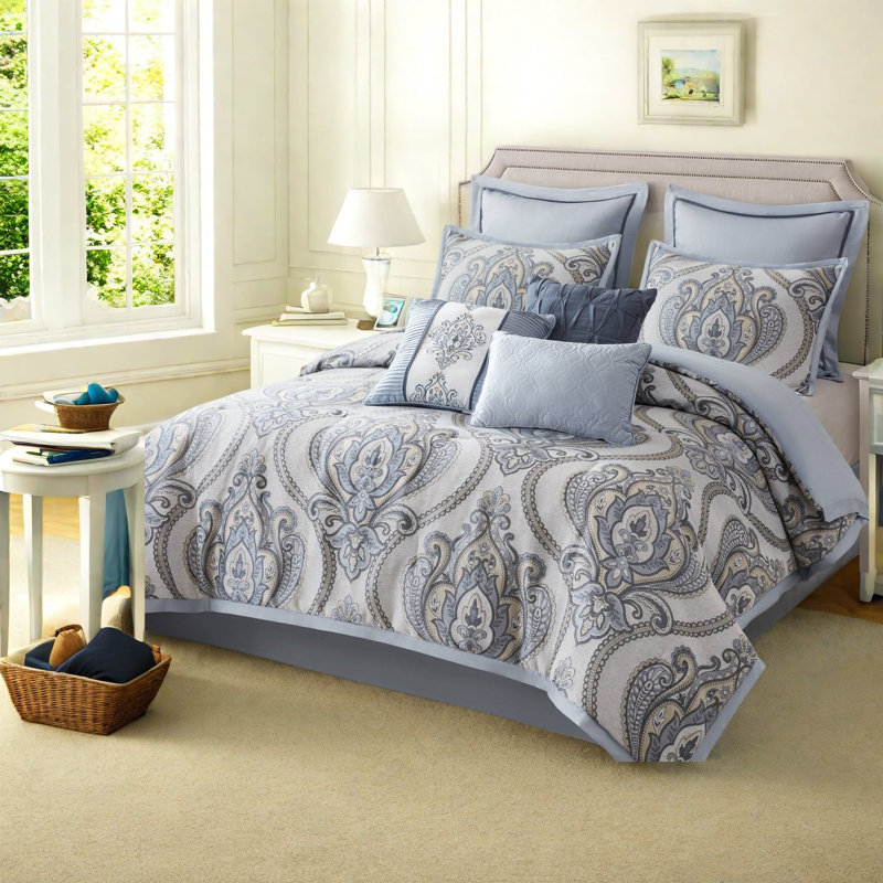 Polyester Damask Comforter Set