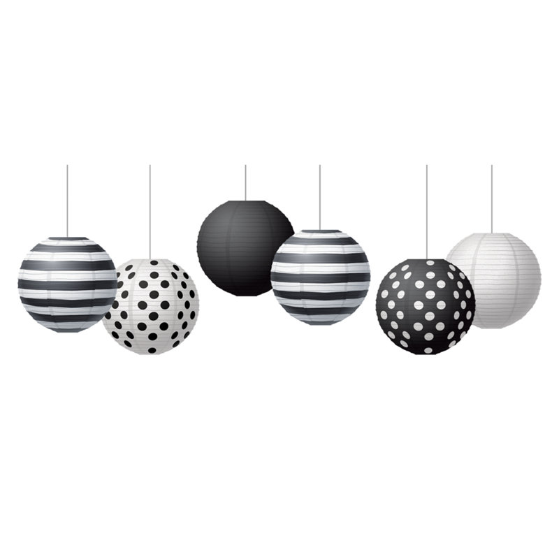 Lanternes suspendues en papier