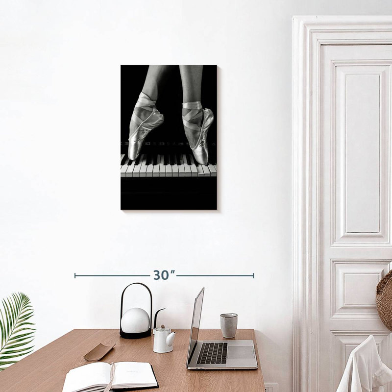 Enn Piano Ballet, H 24 po x l 16 po