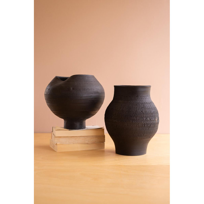 SET OF TWO BLACK CLAY VASES WITH CRACKLE DETAIL