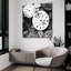 «P pièces Of Old Watch BW» par Tom Quartermaine-1794003723