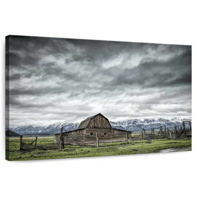 Lilie Teton Wooden Barn