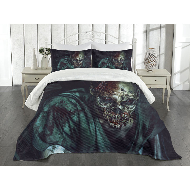 Ambesonne Zombie Bedspread Set Fearful Vampire Multicolor, King Bedspread + 2 Standard Shams