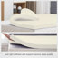 Surmatelas en mousse à densité moyenne ferme avec des avantages orthopédiques, soulage la douleur et offre un soutien pour le dos-864493360-834575312