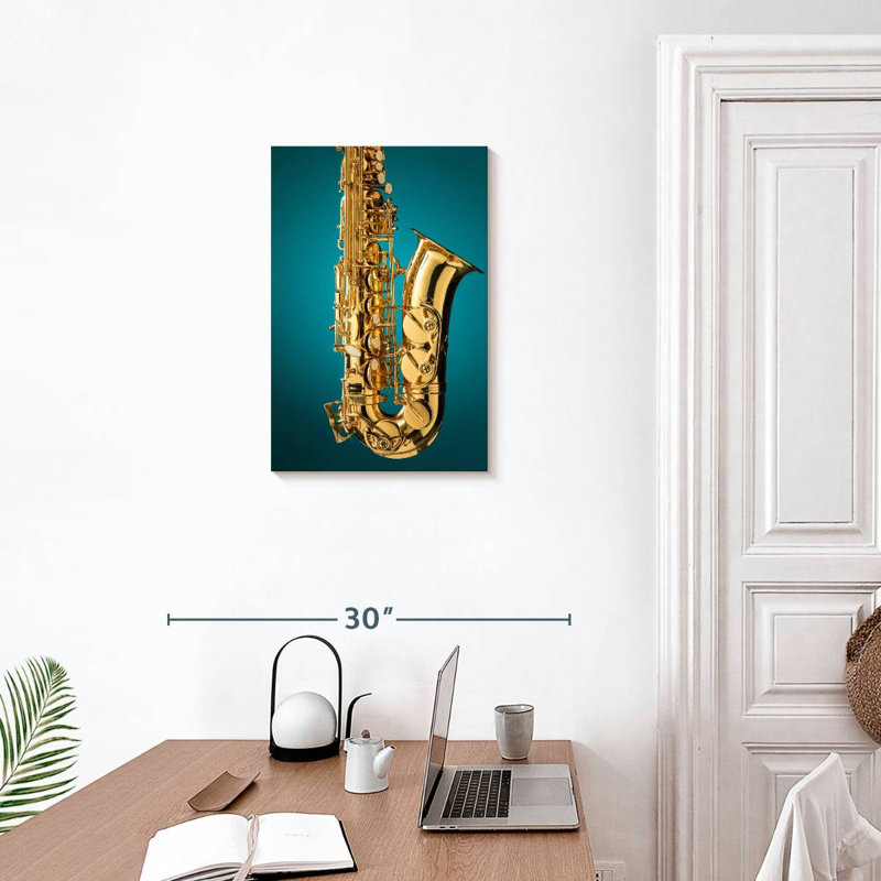 Abarca Golden Alto Saxophone, H 24 po x l 16 po
