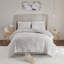 Ensemble de couette 3 pièces en chenille de coton à motif floral tufté, gris chaud/blanc, format King/Cal King-135103905-135103907