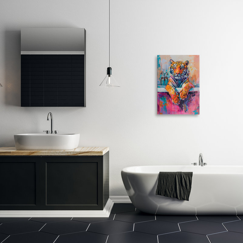 «Bathing Tiger» dans une toile de baignoire brillante, design par LSR Design Studio, H 24 po x l 16 po