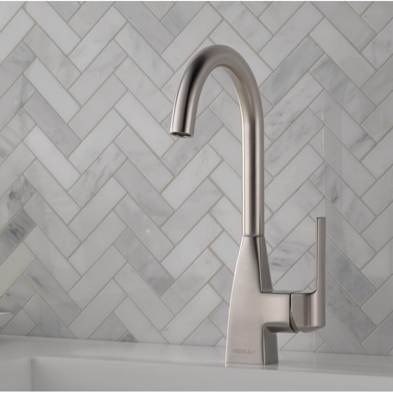 Peerless Faucets Xander Kitchen Faucet, Stainless Steel