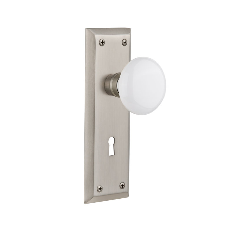 Plaque New York avec trou de serrure décoratif et bouton de porte en porcelaine blanche, Nickel satiné
