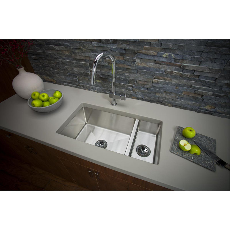 Évier de cuisine à double cuve encastrable L 32 po x l 18 po Crosstown