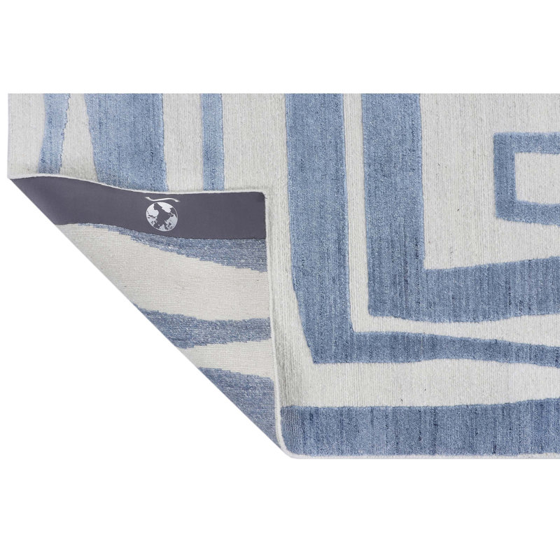 Geometric Area Rug in Ivory/Blue, Rectangle 5' x 8'