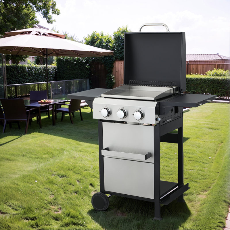 Barbecue au propane à 3 brûleurs avec grilles de cuisson en émail métallique