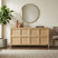 Armoire de rangement moderne de 67 po de largeur avec portes à pousser et charnières à fermeture en douceur, commode avec fixation murale anti-basculement pour chambre à coucher, chêne