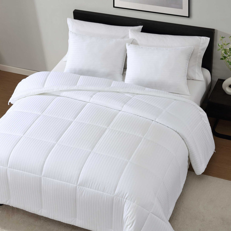 Vera Wang Signature White Utility 2 Piece Standard Pillow Set