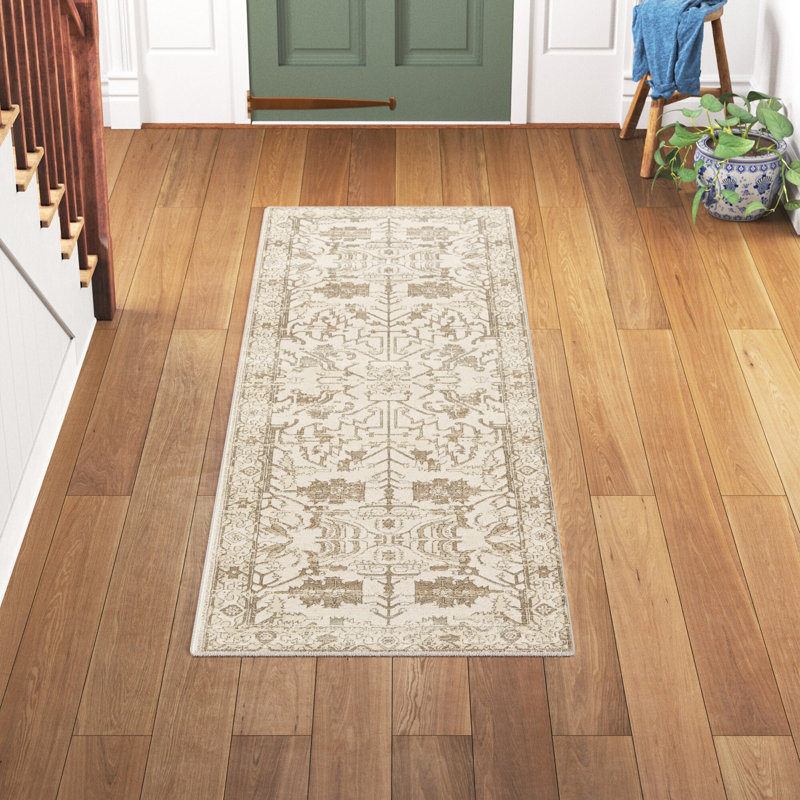 Cupertino Oriental Indoor Rug, Runner 2'6" x 8'