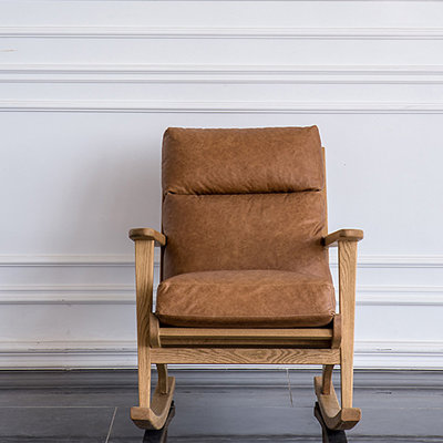 Chaise berçante en chêne massif de qualité