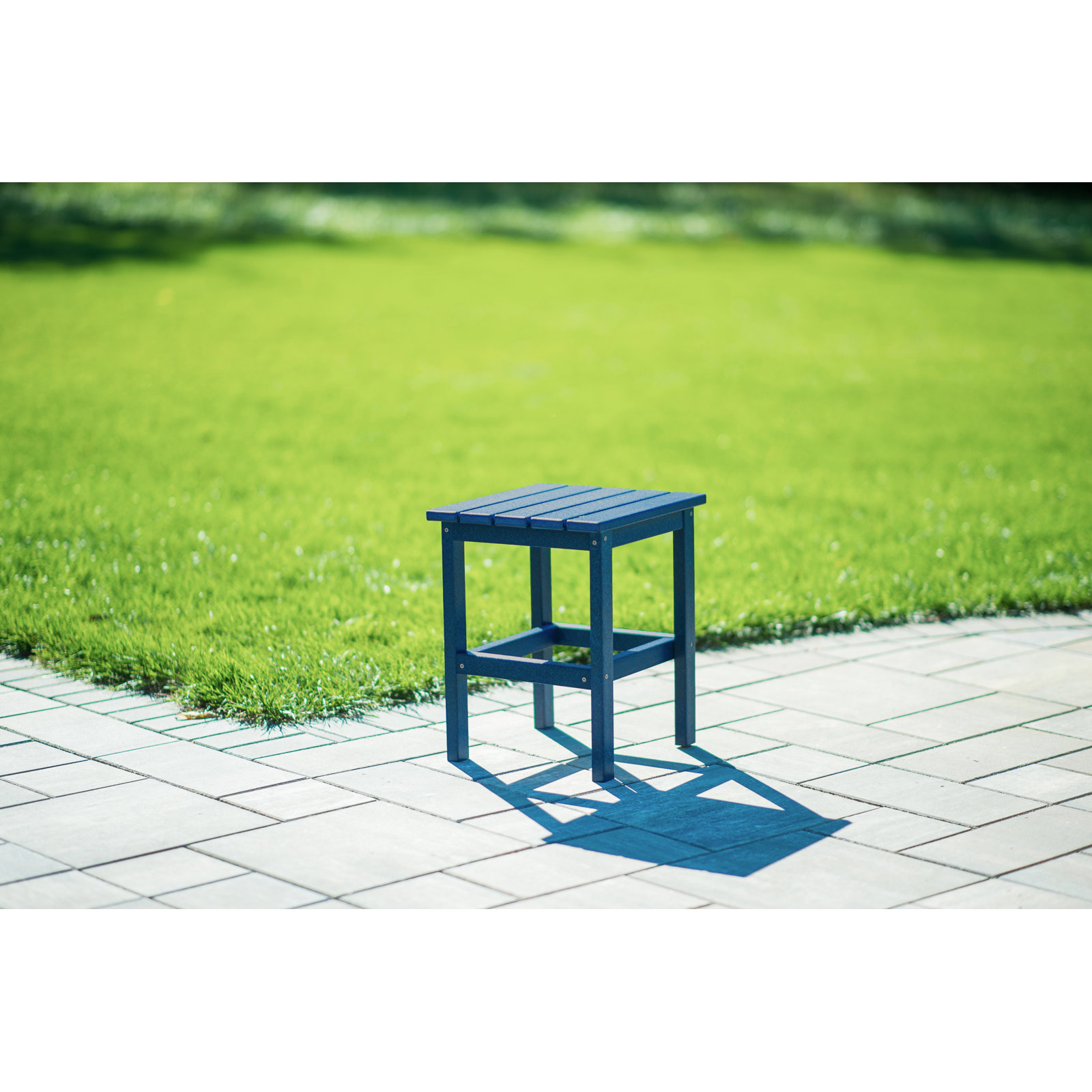 Leighton 15'' Outdoor Side Table, Navy