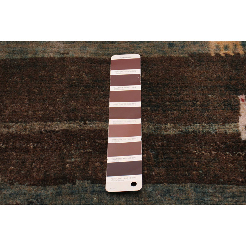 Tapis unique en laine 3 pi 7 po x 4 pi 7 po Wahidah