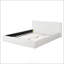 Lit rembourré doux et confortable-530550861
