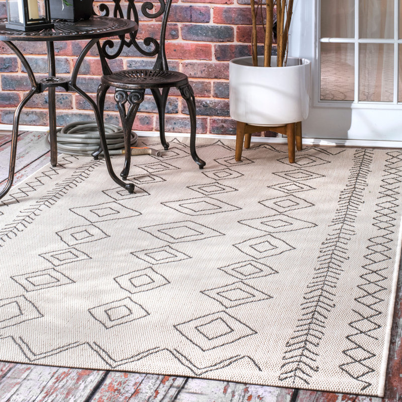 Ezri Diamond Indoor/Outdoor Area Rug for Living Room Patio Deck Front Porch Kitchen, Ivory/Dark Grey, Rectangle 6'3" x 9'2"