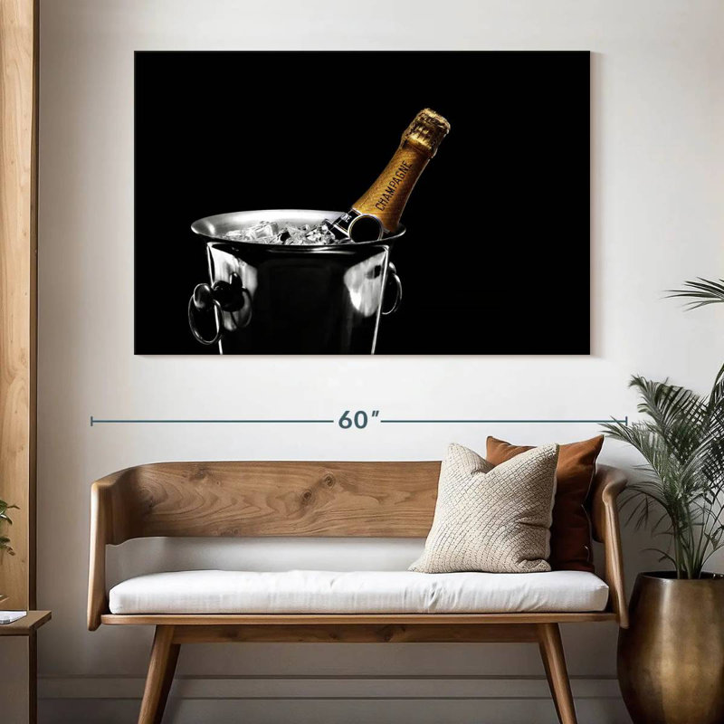 Champagne Yarlin dans un seau à glace, H 34 po x l 51 po