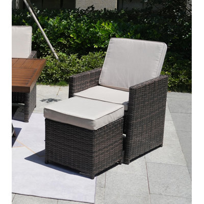 Merrick Sheffield - 2 chaises de patio et 2 tabourets avec coussins